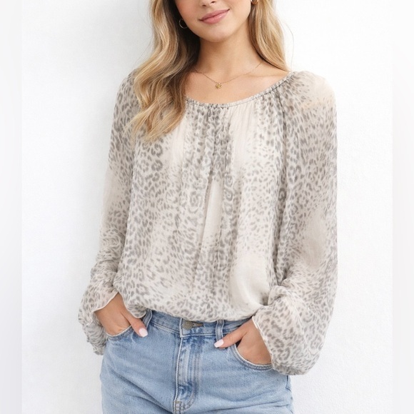 Viola Borghi Tops - Viola Borghi 100% Silk Italian Cream White Black Gray Leopard Print Blouse S